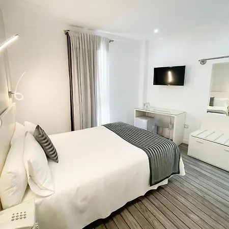 La Boutique Puerta Osario Ξενοδοχείο 3*