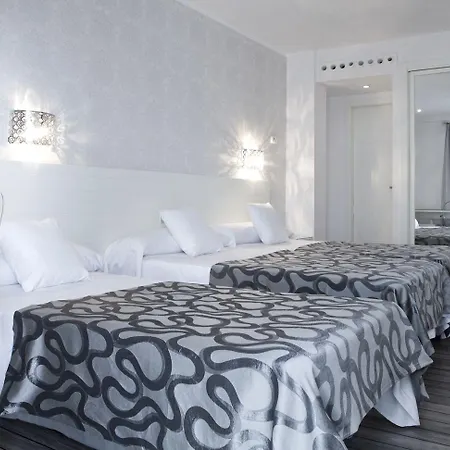 La Boutique Puerta Osario 3*