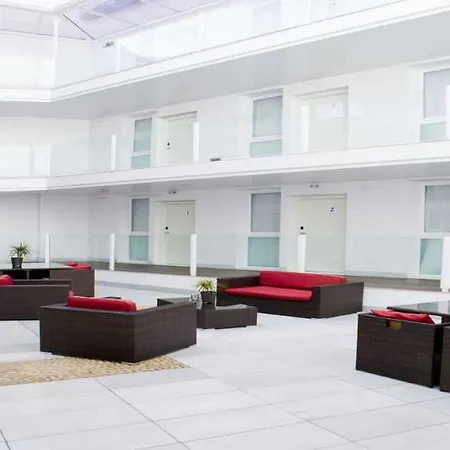 La Boutique Puerta Osario 3* קורדובה