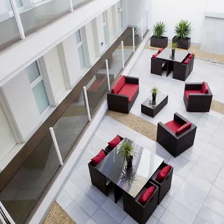 La Boutique Puerta Osario 3* קורדובה